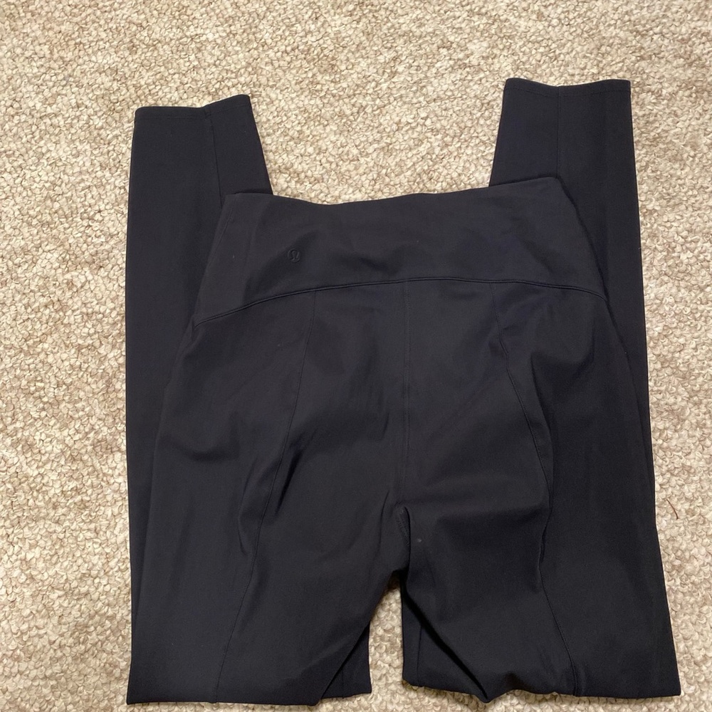 SOLD Lululemon Here to There Pants 6